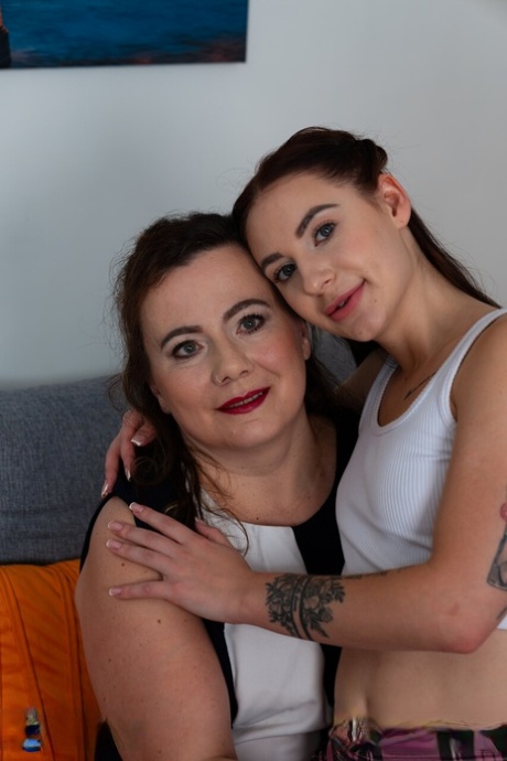 lesbičky s velkými prsy porno dokonalé fotografie