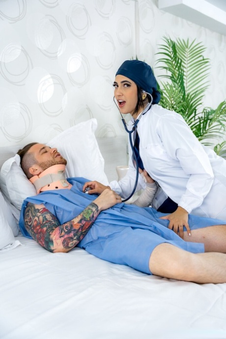 doctor hot nude pics