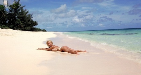 grote tieten strand pornografisch exclusief afbeeldingen
