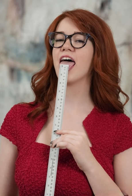 redhead glasses hot naked gallery