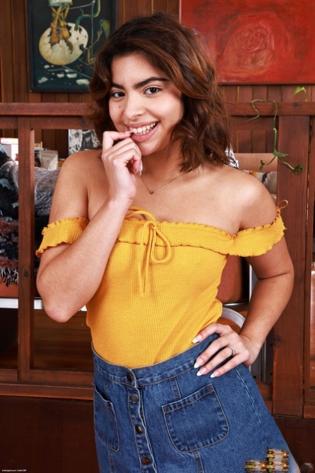 peitos grandes vestidos erótico adulto galeria