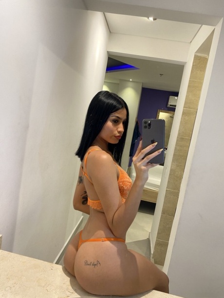 Stiefmutter mit großen Titten porno akt bilder