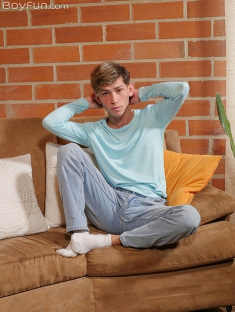 hubený gay akty hd obraz