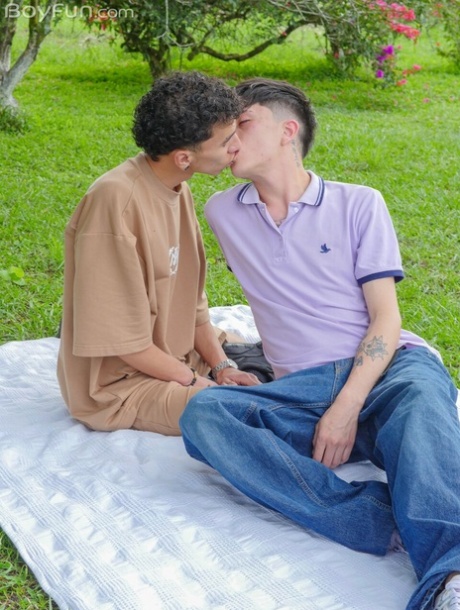 roztomilý gay hd perfektní archiv