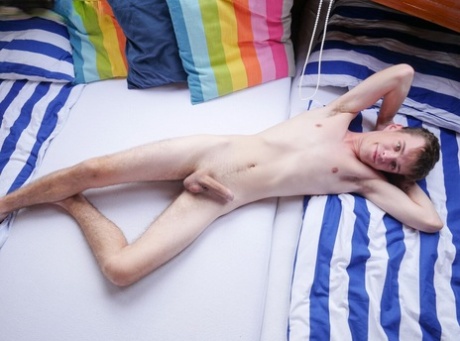 cute gay beautiful nude picture