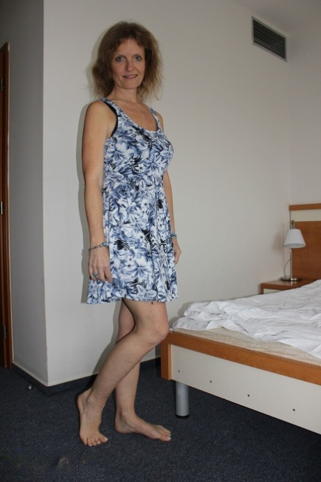 チェコの熟女 美しいヌード 写真