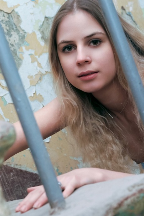 modella giovane arte perfetta img