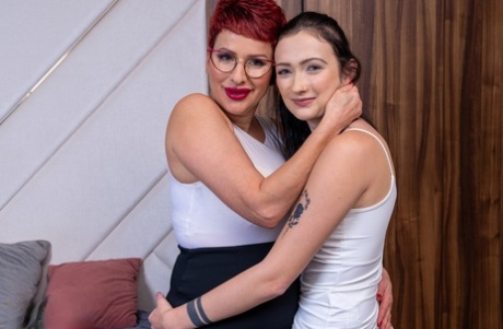 zralá lesba umělecké porno fotografie