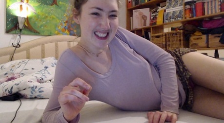 毛深いお尻を広げる 美しいヌード 写真