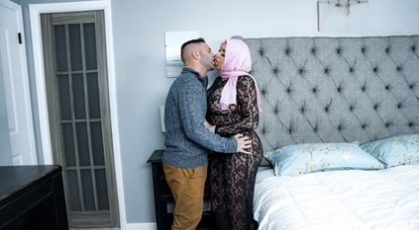 hijab free naked gallery