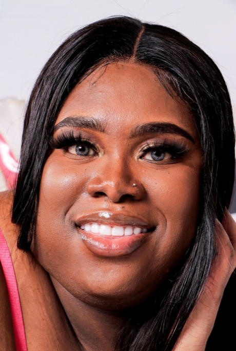 chubby shemale hot xxx photos