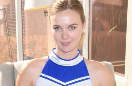 Cheerleader Pics Galleries