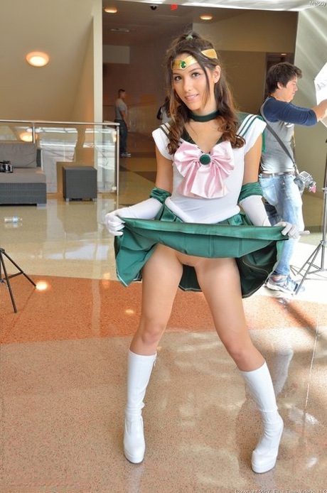 Teenager-Cosplay xxx nackt galerien