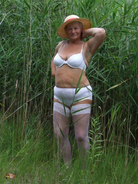 moden bbw undertøy naken hete foto
