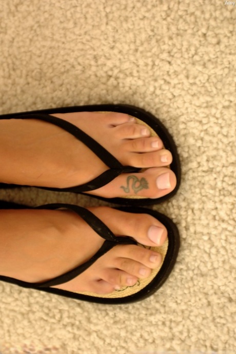 feet close up hot sex photo