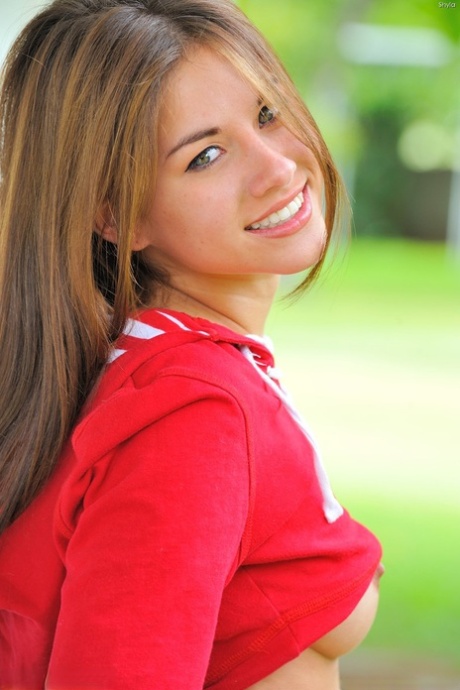 Shyla Jennings naked pornstar pictures