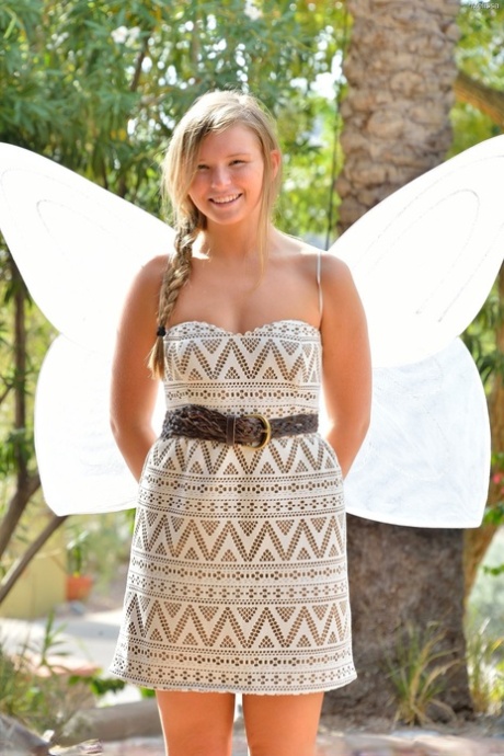 public flashing beautiful xxx image
