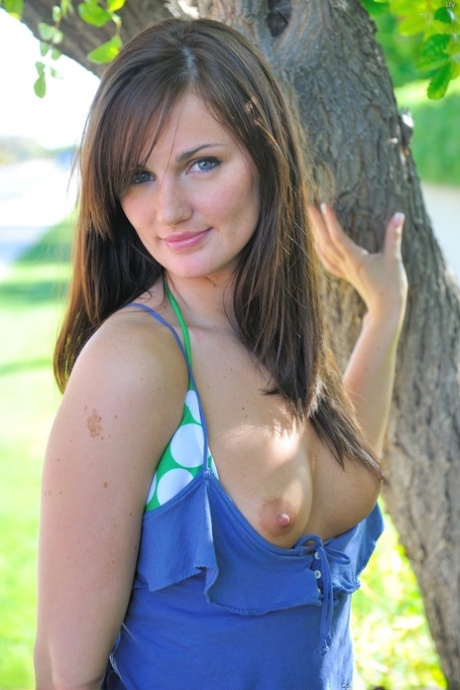 Lily Carter pretty pornstar picture