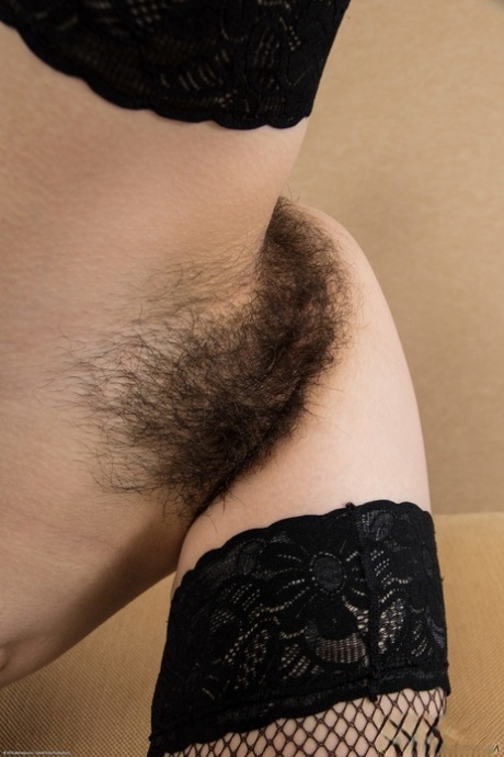 hairy babe art nude images